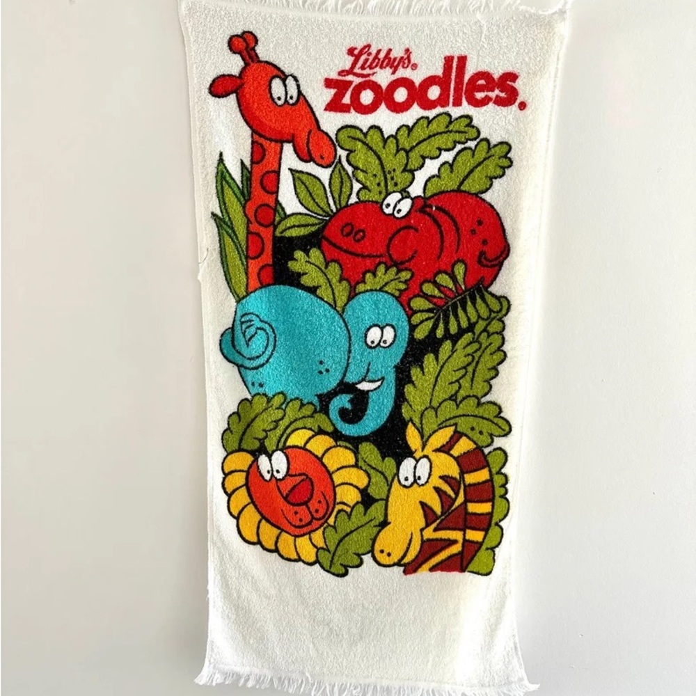 Vintage Bath Towel, Libbys Zoodles